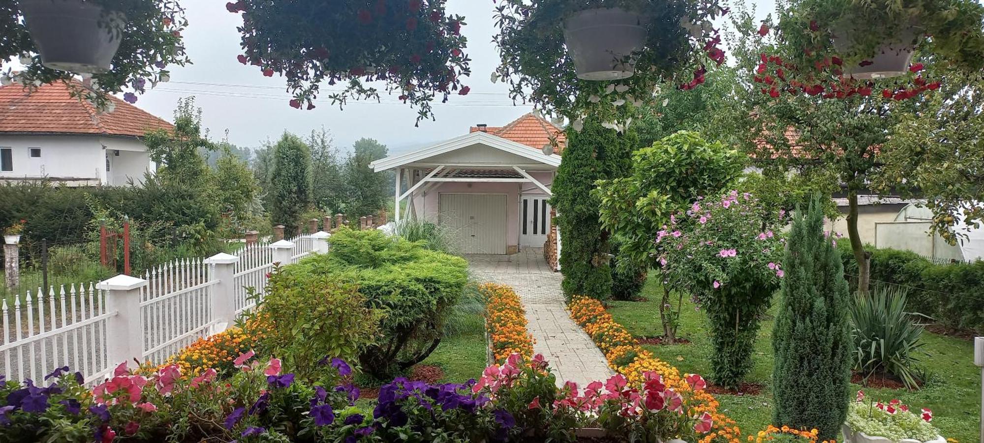 Holiday Home Peaceful Retreat 비소코 외부 사진