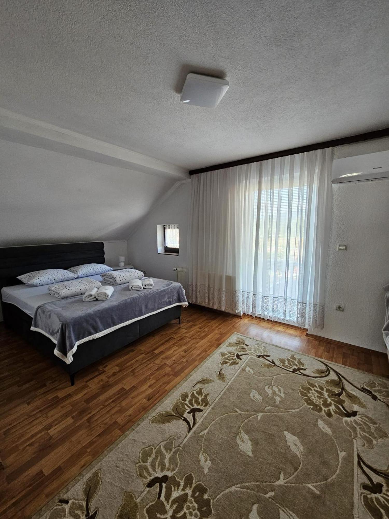 Holiday Home Peaceful Retreat 비소코 외부 사진