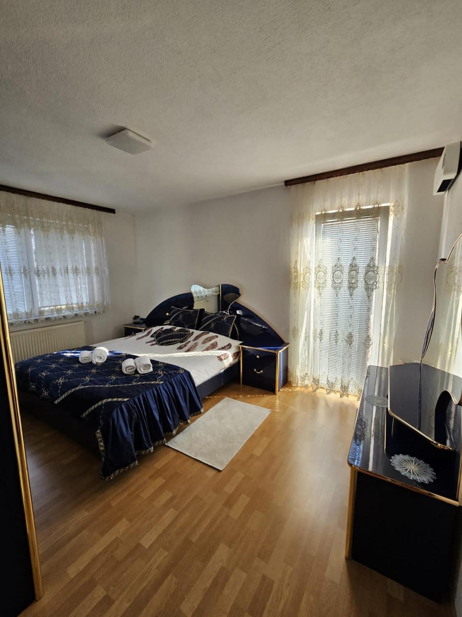 Holiday Home Peaceful Retreat 비소코 외부 사진